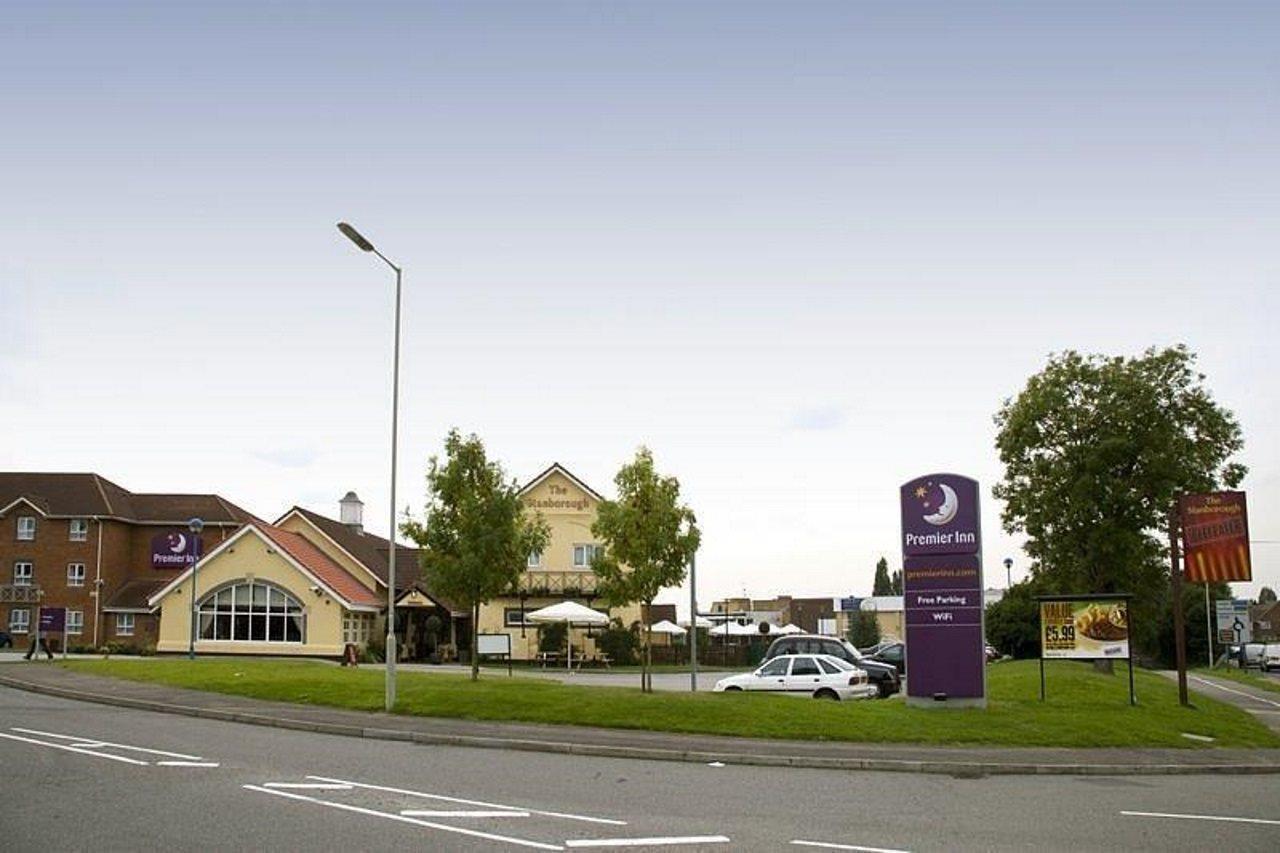 Premier Inn مدينة ويلوين جاردن المظهر الخارجي الصورة